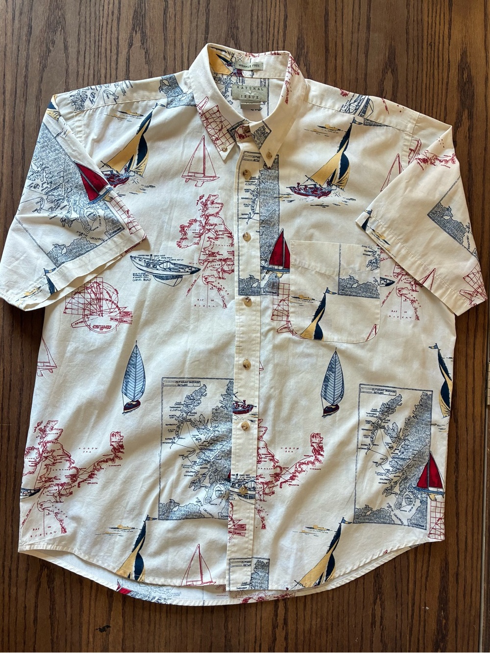 Natural Issue Men’s L Short Sleeve button up; Boat; nautical; White/Red/Blue